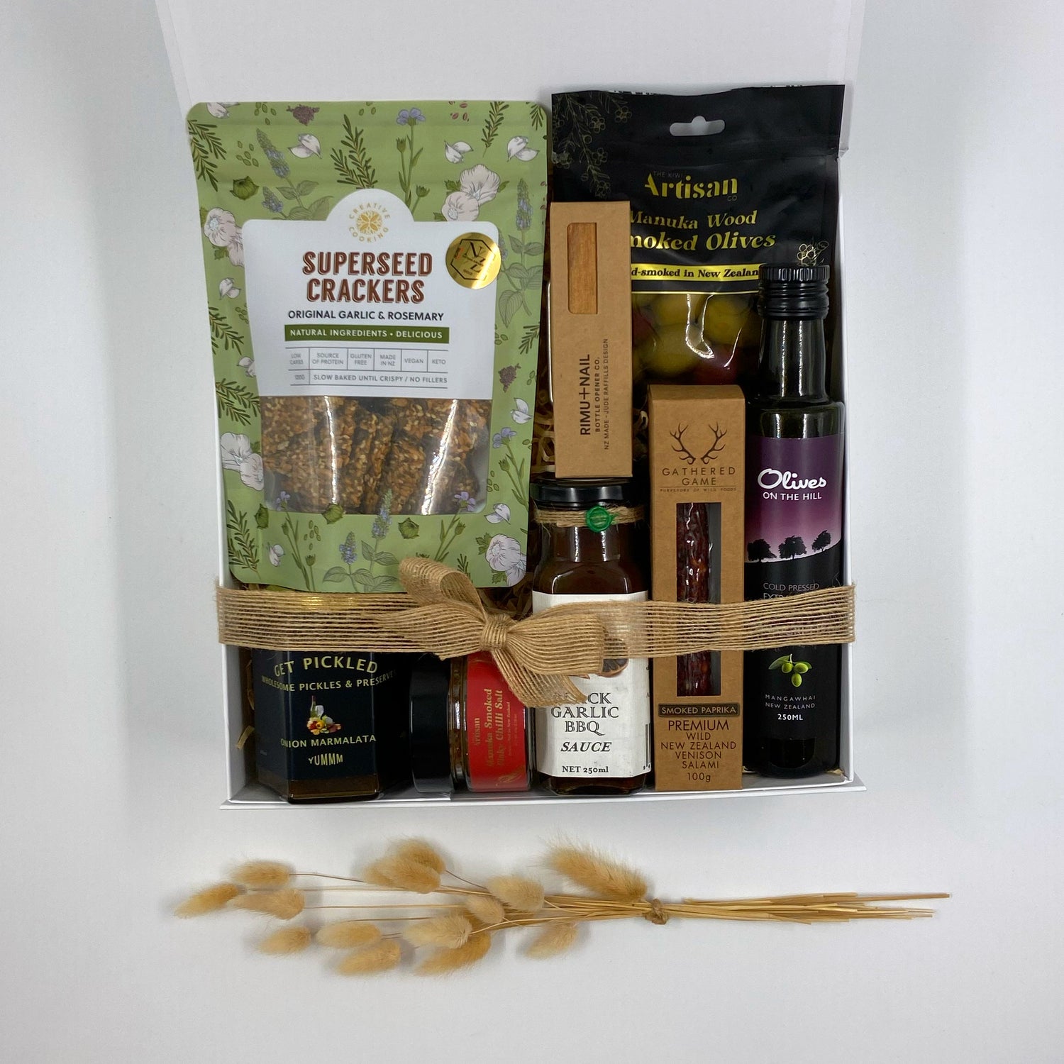 HANDCRAFTED NEW ZEALAND CHRISTMAS HAMPERS